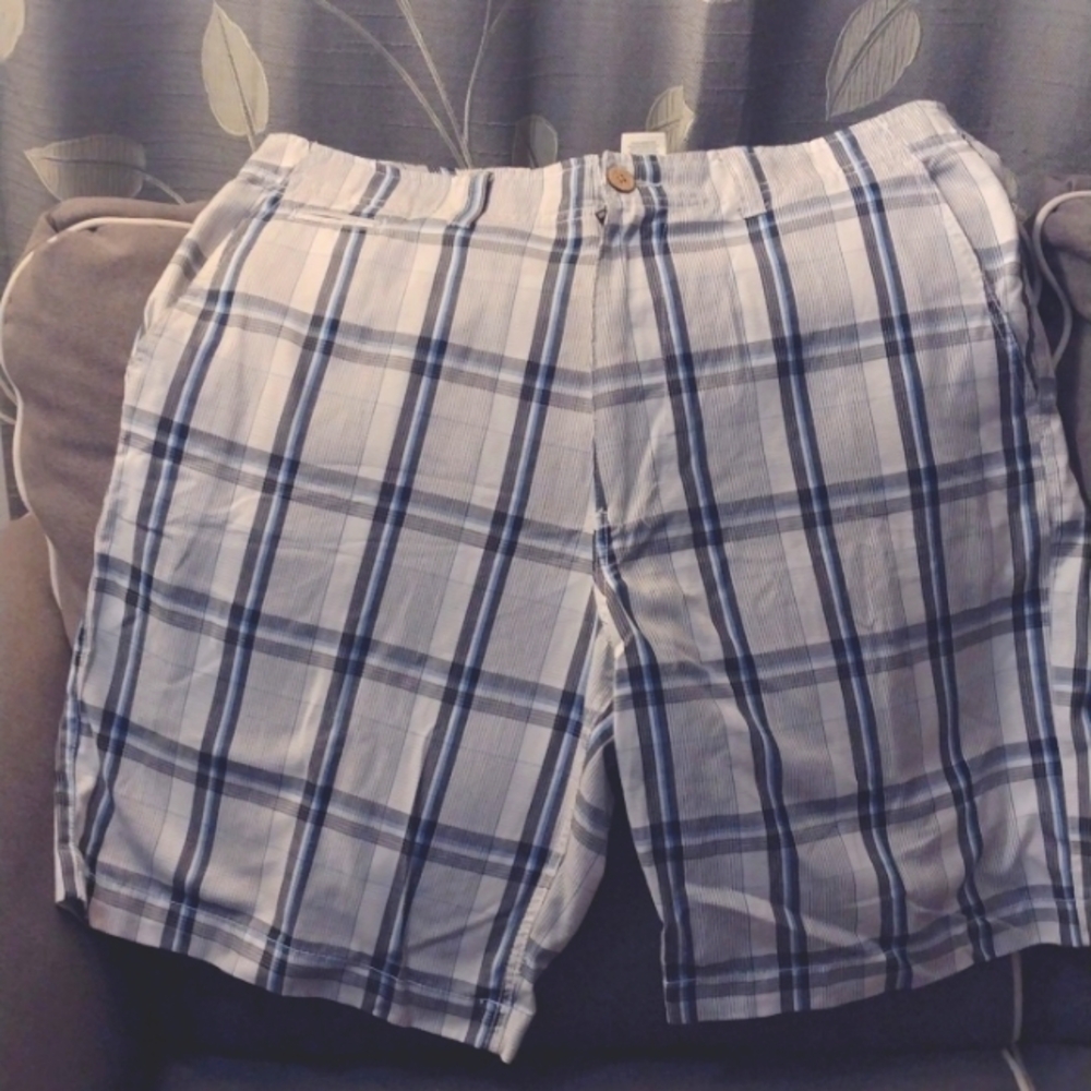 Men's Champs Sports Shorts Size 38